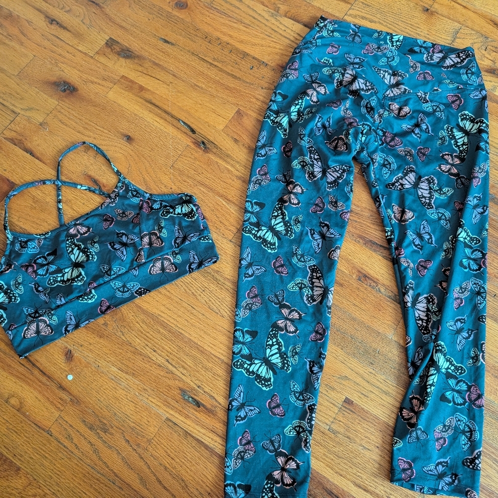 Love Mood Butterfly Print‎ Activewear Set